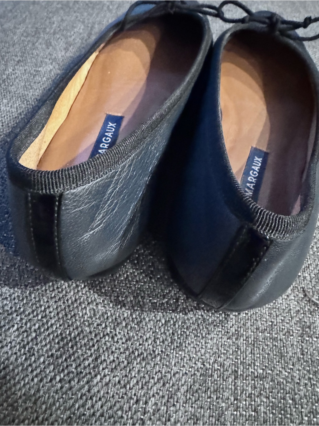 Margaux Demi Women's Navy And Black Leather Ballet Flats Sz 37.5 — image 5 of 7